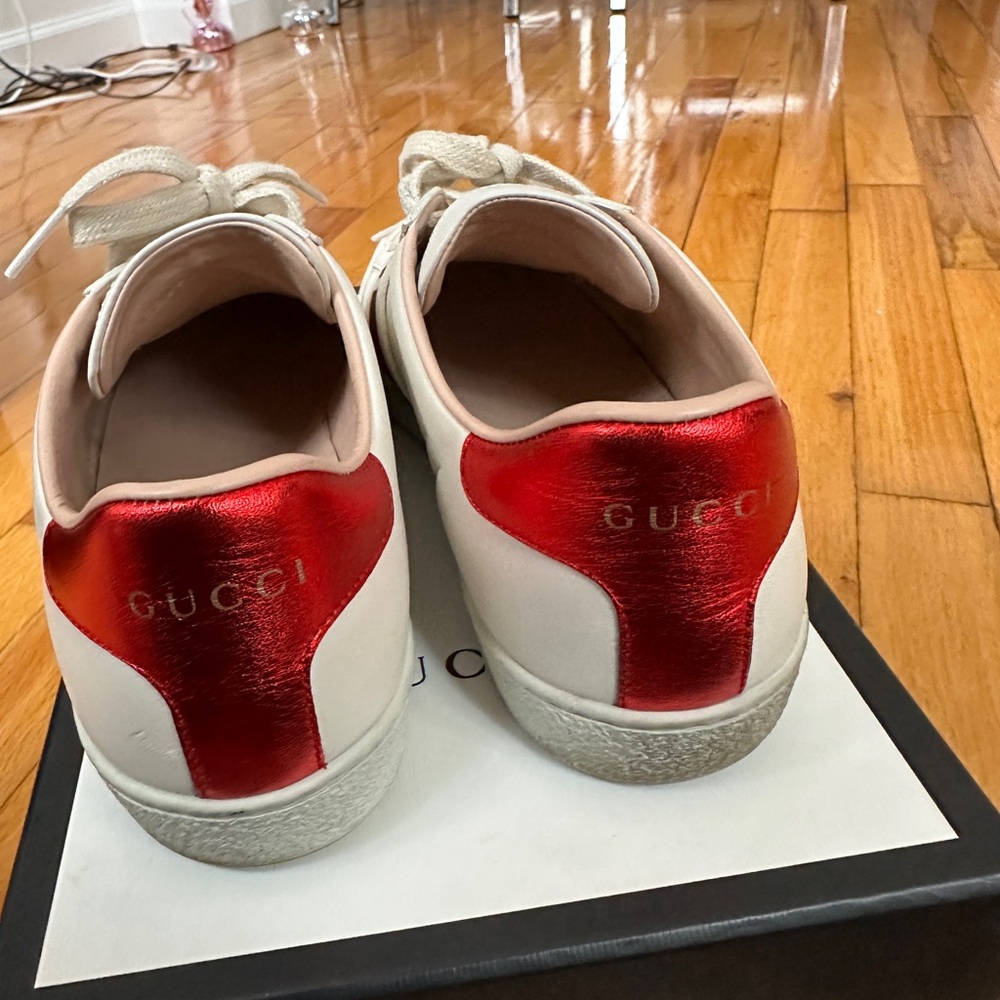 Gucci Cream and Red Logo Sneakers - Picture 2 of 7